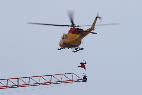 CTVNews image of helicopter rescue, lower, pick-off & raise. A CMC Rescue Equipment Blog Post.